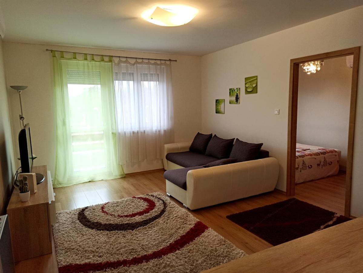 Nagyerdo - Simonyi Ut Apartmán Debrecen