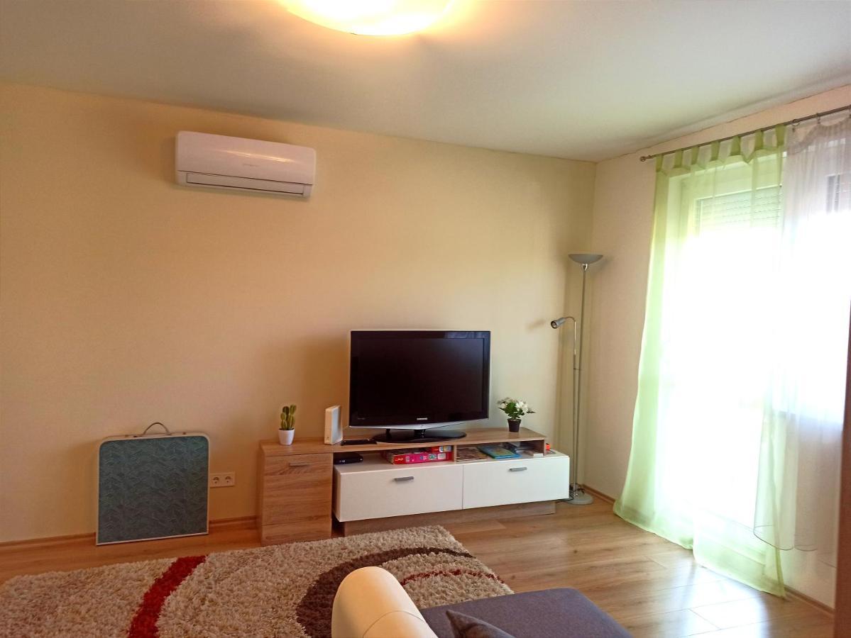 Apartmán Nagyerdo - Simonyi Ut *