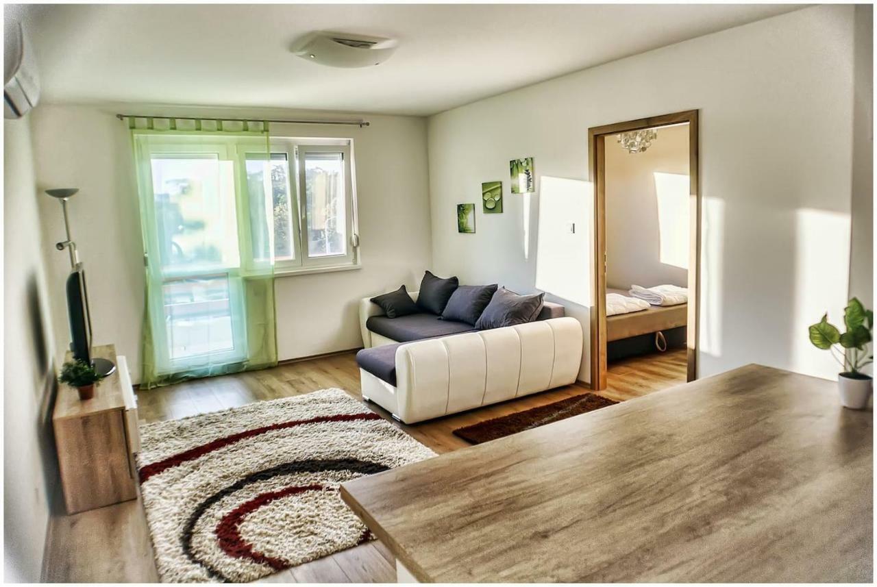Apartmán Nagyerdo - Simonyi Ut *